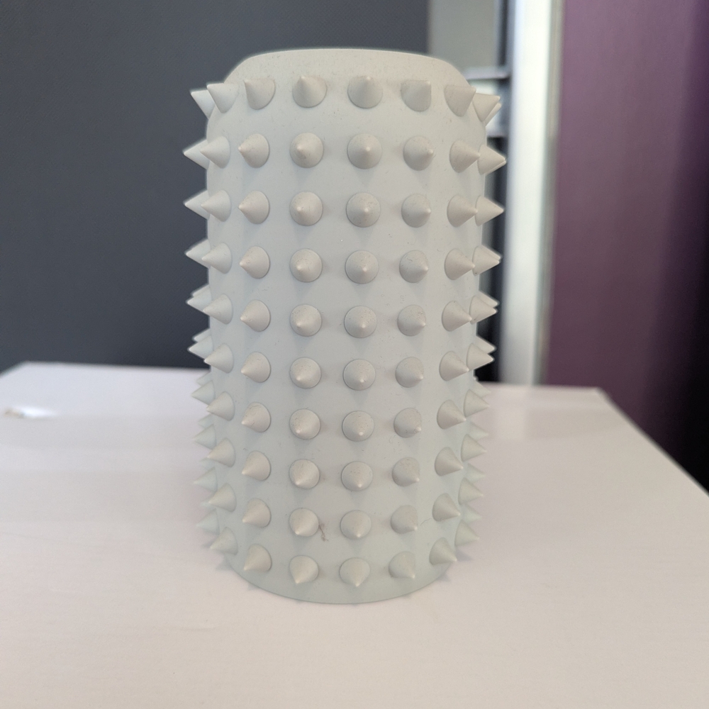 BKR Little Spiked Dove Sleeve